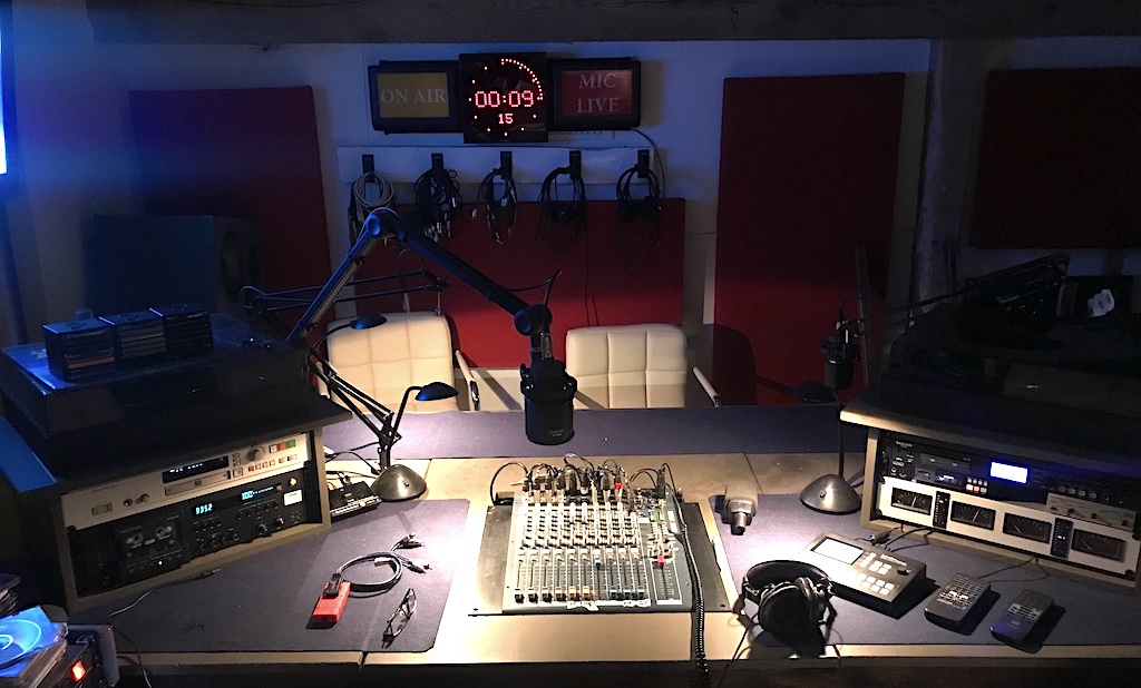 Vertu Media Podcast Studio